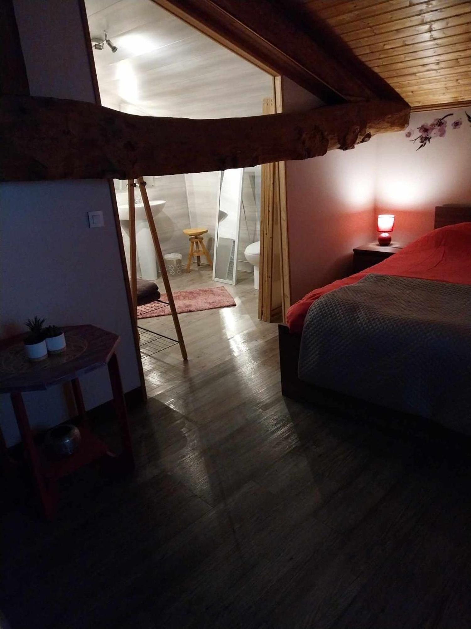 Manoir Le Cristal " Les Entrees Du Futuroscope A Petit Prix Bed & Breakfast Beaumont  Exterior photo