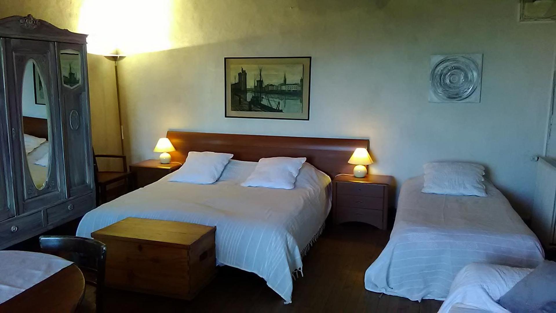 Manoir Le Cristal " Les Entrees Du Futuroscope A Petit Prix Bed & Breakfast Beaumont  Exterior photo