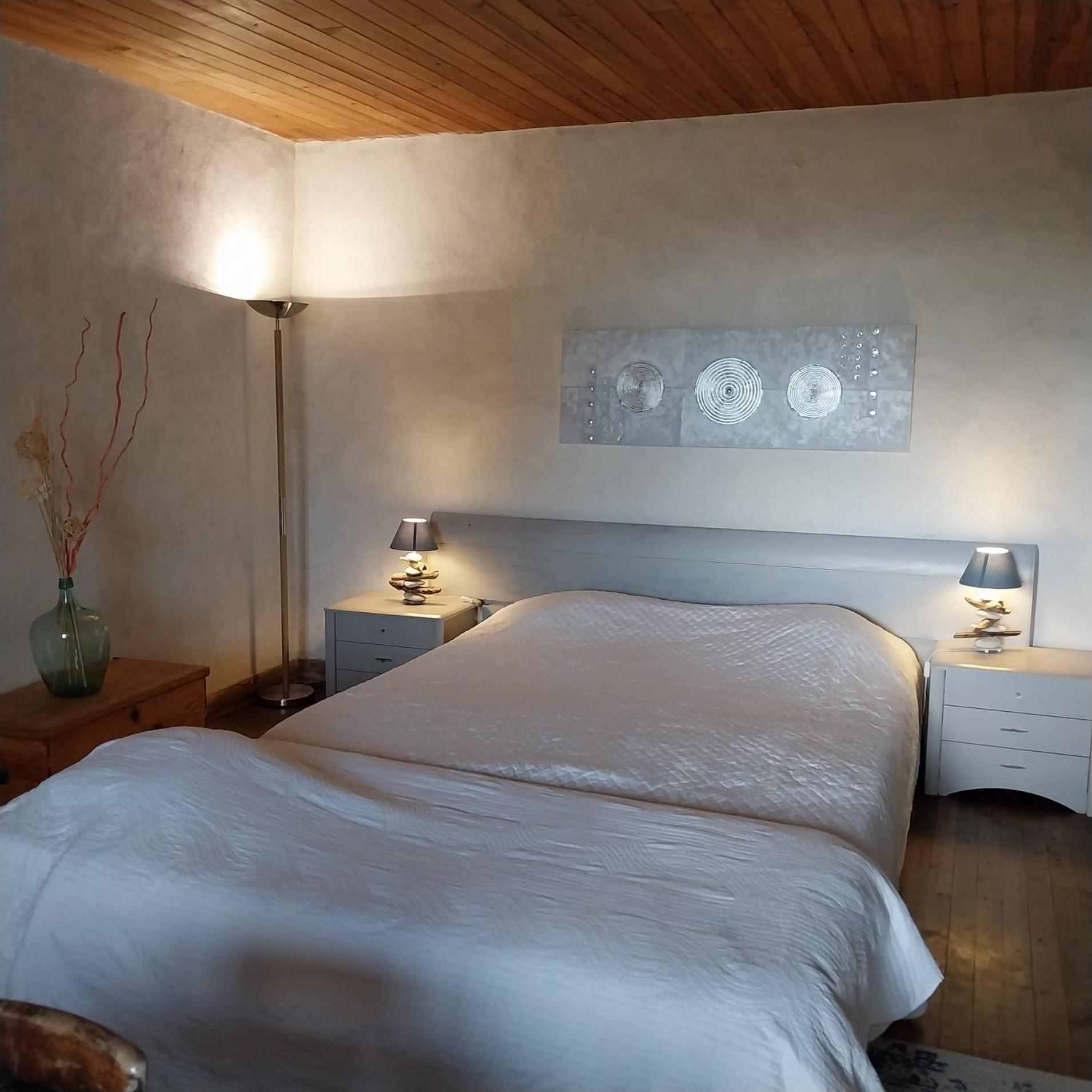 Manoir Le Cristal " Les Entrees Du Futuroscope A Petit Prix Bed & Breakfast Beaumont  Exterior photo