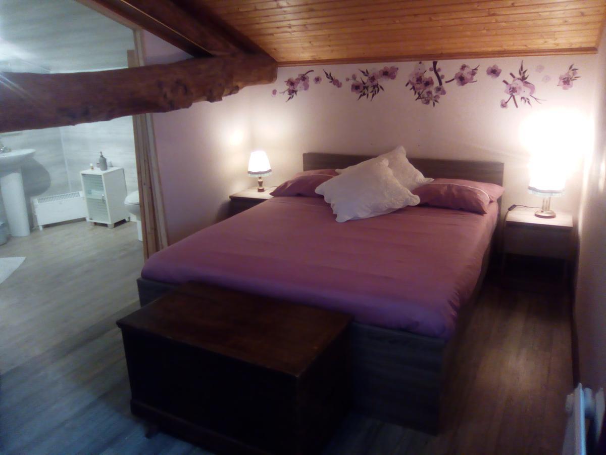 Manoir Le Cristal " Les Entrees Du Futuroscope A Petit Prix Bed & Breakfast Beaumont  Exterior photo