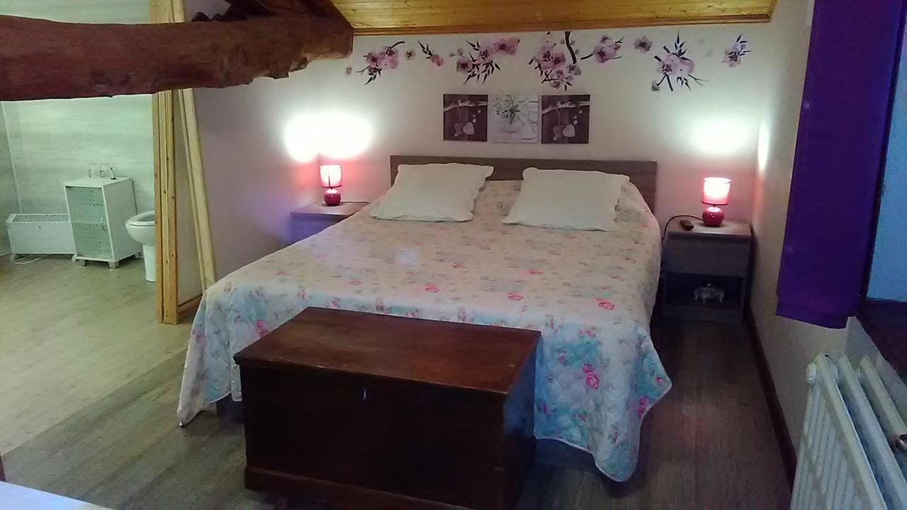 Manoir Le Cristal " Les Entrees Du Futuroscope A Petit Prix Bed & Breakfast Beaumont  Exterior photo